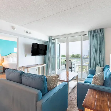 Bay Club Resort By Coolvacay
